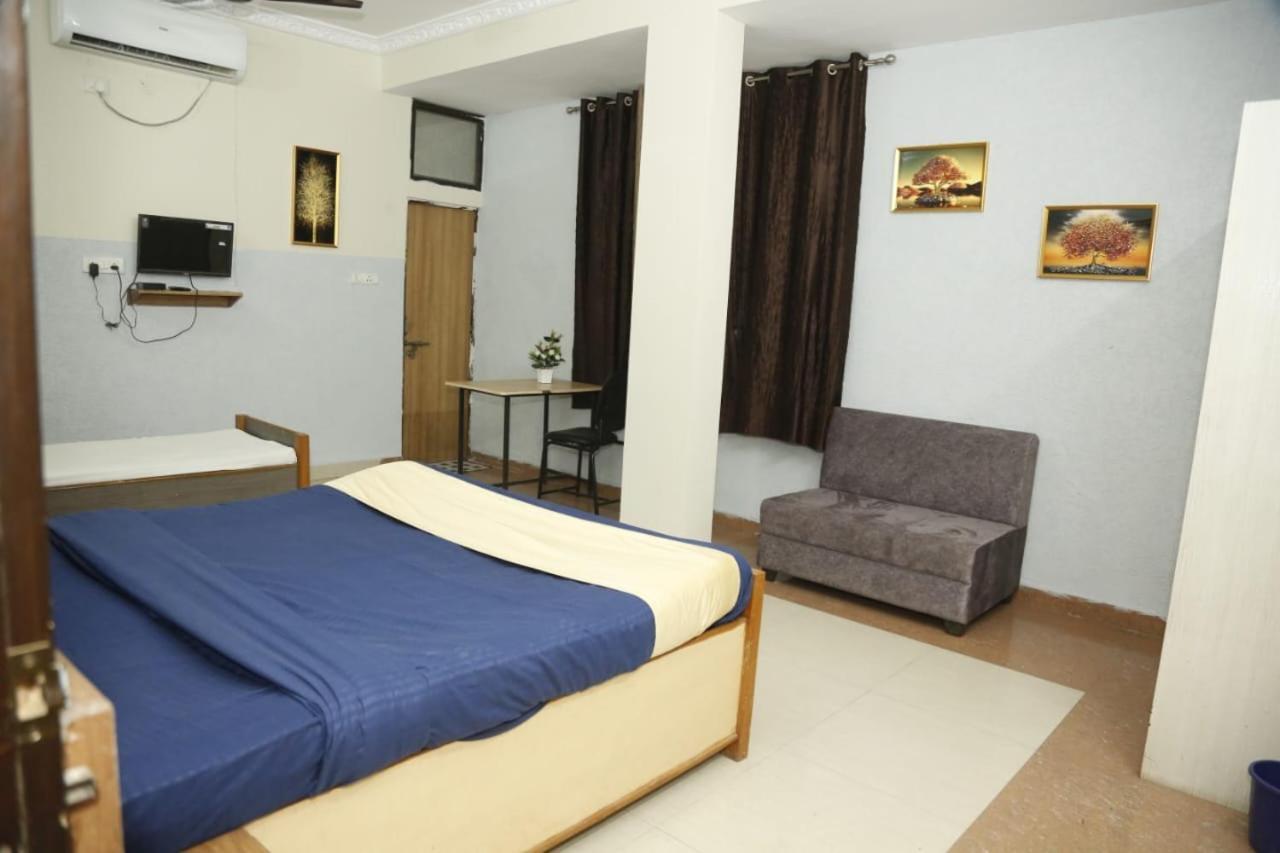 Sandalwood Vibes Bhopal Eksteriør billede